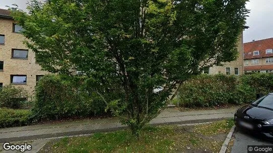 Lejligheder til leje i Holte - Foto fra Google Street View