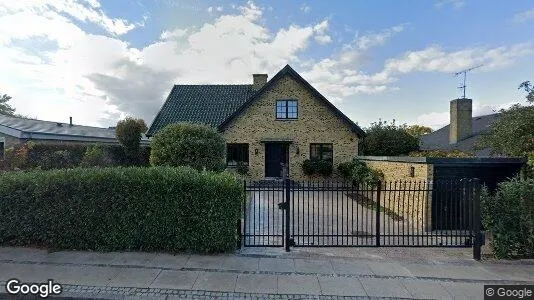 Lejligheder til leje i Charlottenlund - Foto fra Google Street View