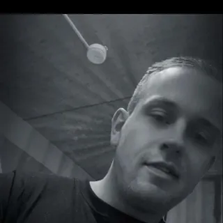 Leder efter minds 1 værelses lejlighed i Storkøbenhavn